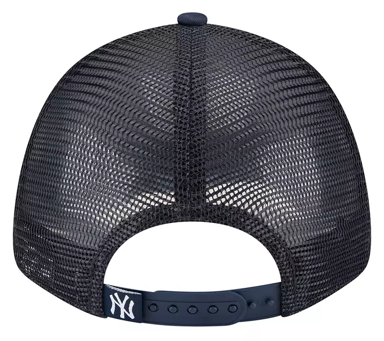 New Era Adult New York Yankees Navy Painted 9Forty Adjustable Hat