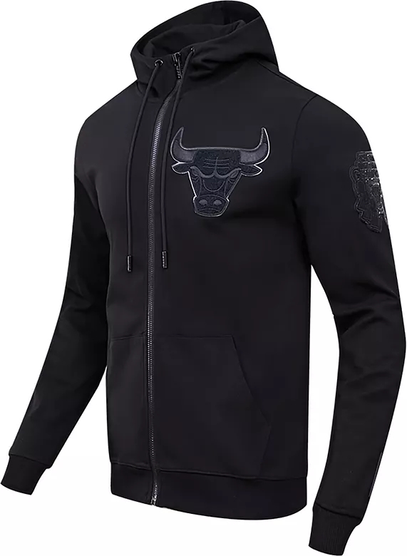 Pro Standard Men's Chicago Bulls Black Full Zip Hoodie 3 Pro Standard Men's Chicago Bulls Black Full Zip Hoodie