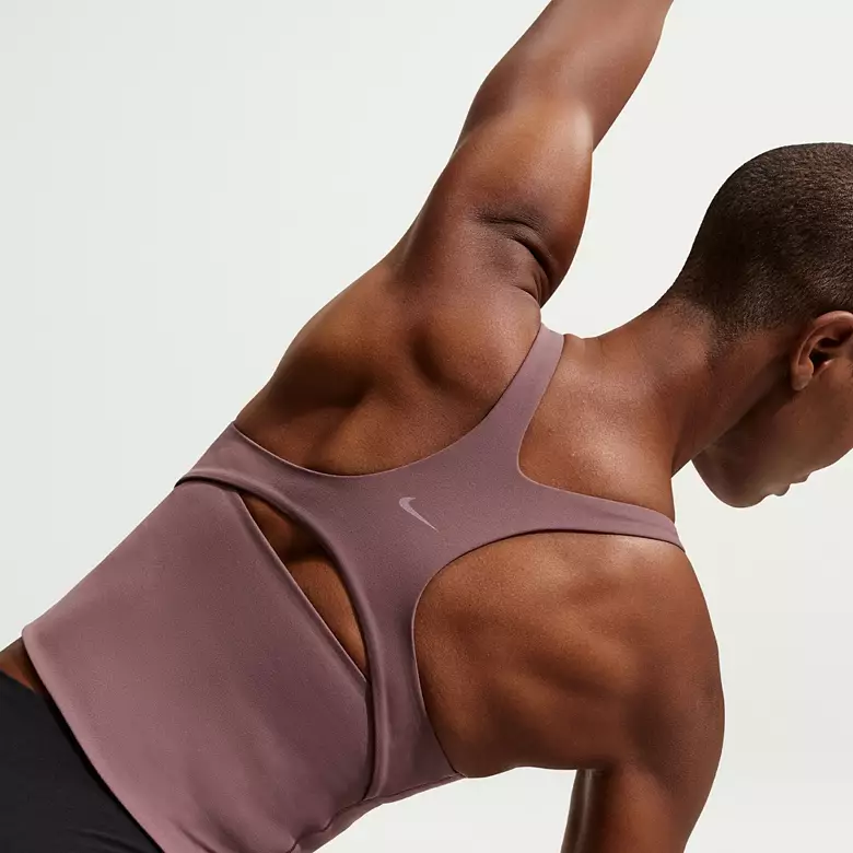 Nike Women's Zenvy Light-Support Sports Bra Tank