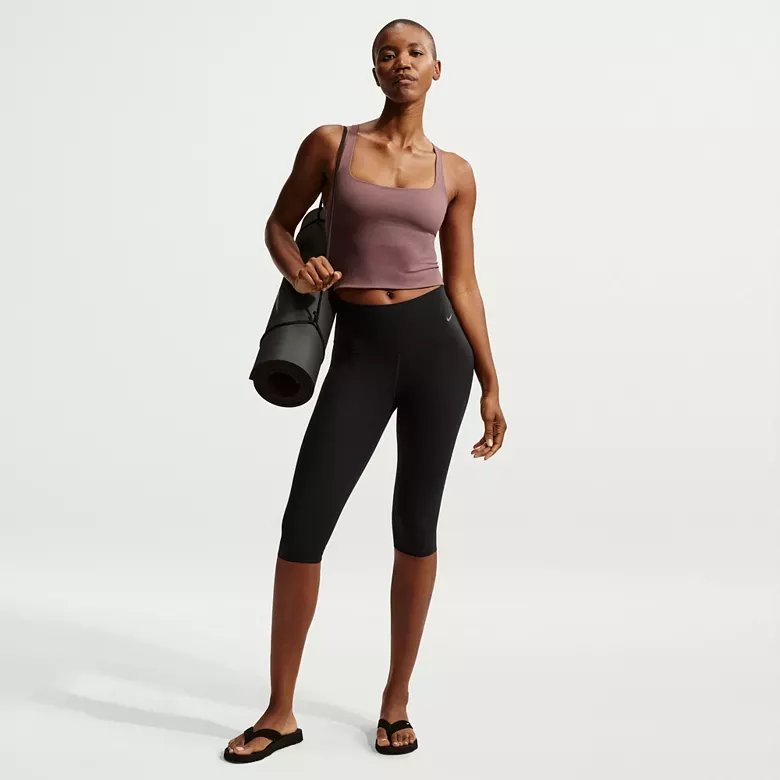 Nike Women's Zenvy Light-Support Sports Bra Tank
