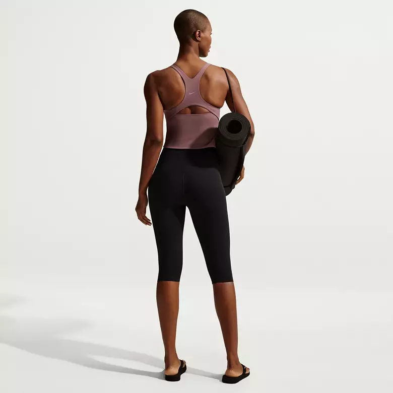 Nike Women's Zenvy Light-Support Sports Bra Tank