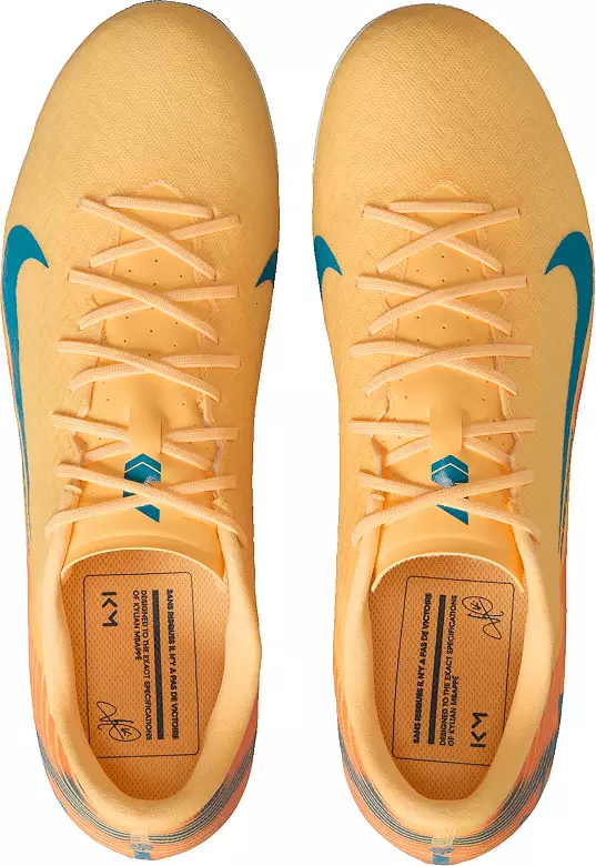Nike Mercurial Vapor 16 Academy AG Soccer Cleats