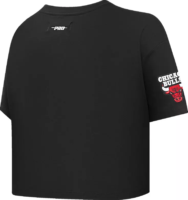 Pro Standard Women's Chicago Bulls Jewel Boxy T-Shirt 4 Pro Standard Women's Chicago Bulls Jewel Boxy T-Shirt