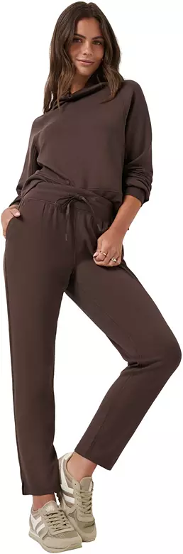 TravisMathew Women's Skyloft Soft Funnel Neck Golf Pullover 3 TravisMathew Women's Skyloft Soft Funnel Neck Golf Pullover