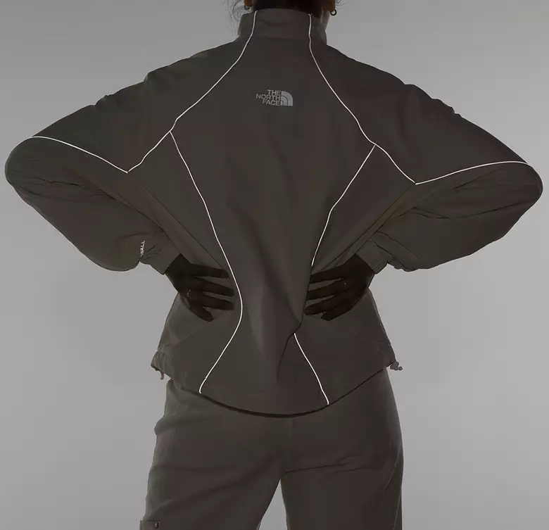 The North Face Women's Full-Zip Tek Piping Wind Jacket